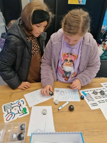 5669df99-da55-40da-b647-c6673f2b8cf8.jfif