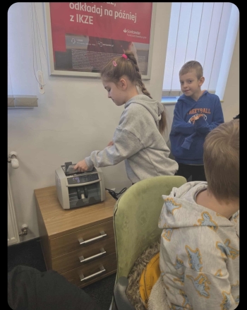 Screenshot_2025-11-26-14-18-28-918_com.facebook.orca-edit