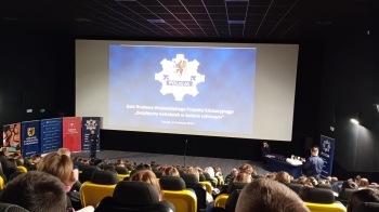 8dee4c8f-3961-420d-90a6-cdfec0eb4088