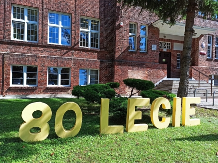 80-lecie SP2 dla uczniów, rodziców i absolwentów