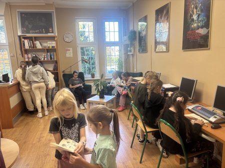 Październik Miesiącem Bibliotek Szkolnych.