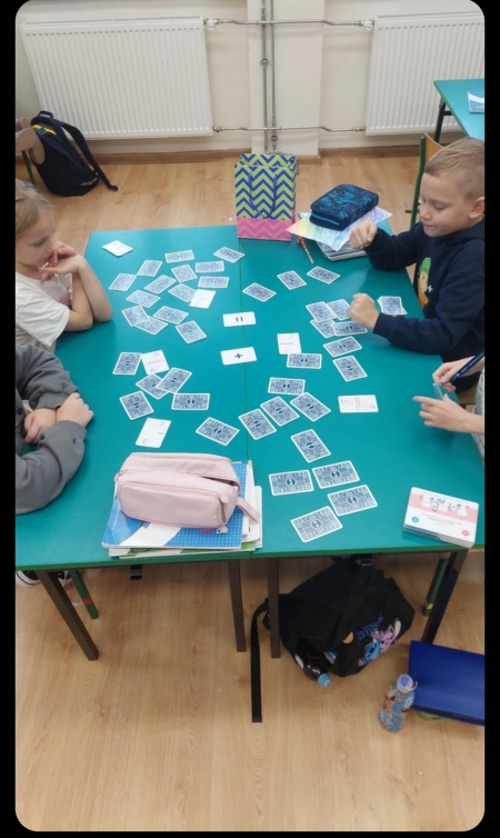 Matematyka z kartami Grabowskiego w klasie 2b