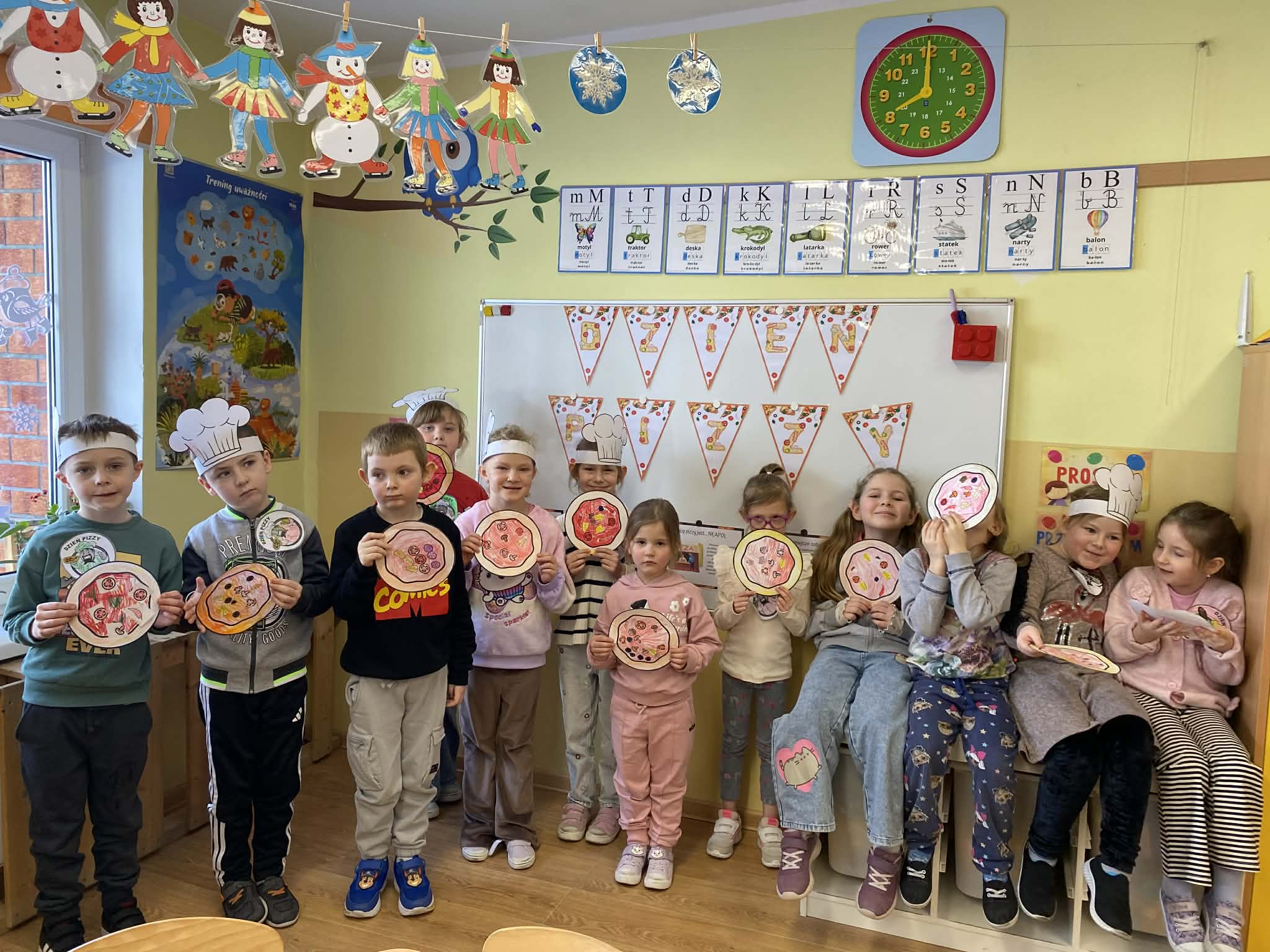 Dzień pizzy w oddziale 0
