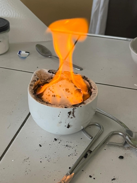 Pokaz eksperymentów chemicznych